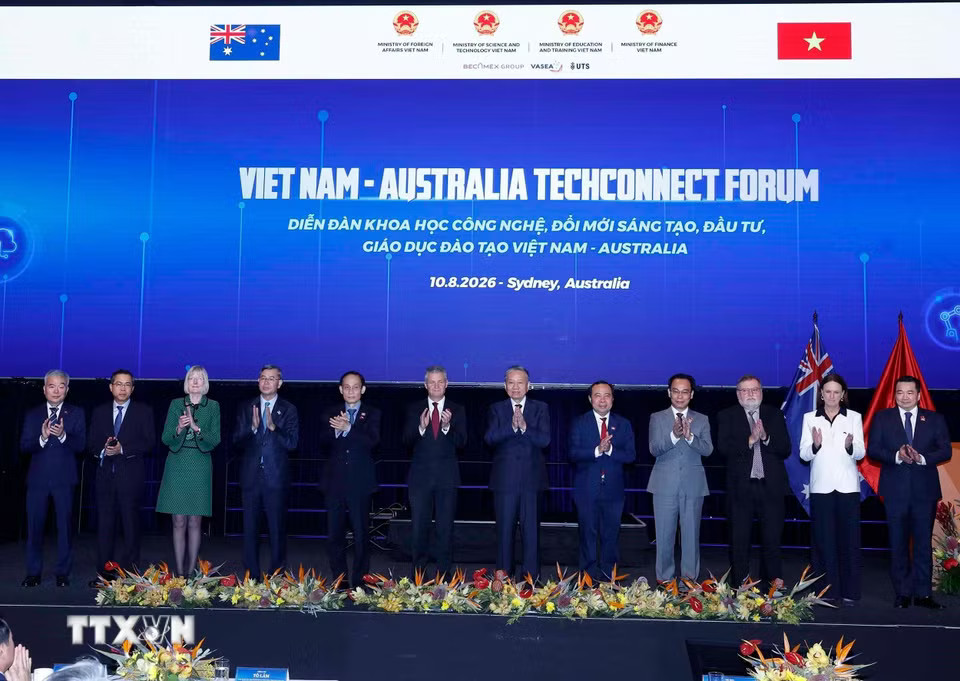 d393caf8c85ff5112ca3ac92-_ttxvn-tong-bi-thu-chu-tich-nuoc-to-lam-du-dien-dan-tech-connect-tai-dai-hoc-cong-nghe-sydney9.jpg.avif