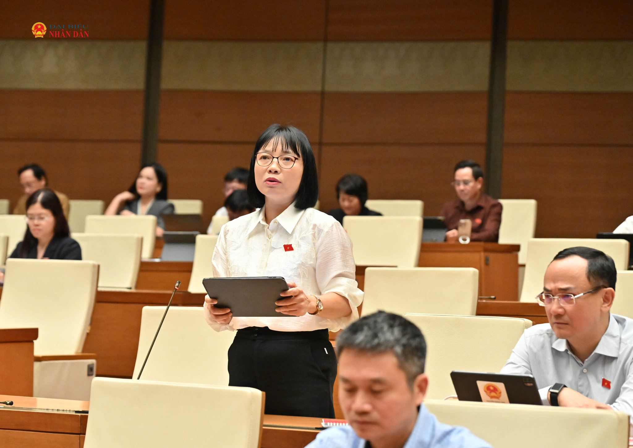 ĐBQH Nguyễn Thị Việt Nga (TP Hải Phòng)