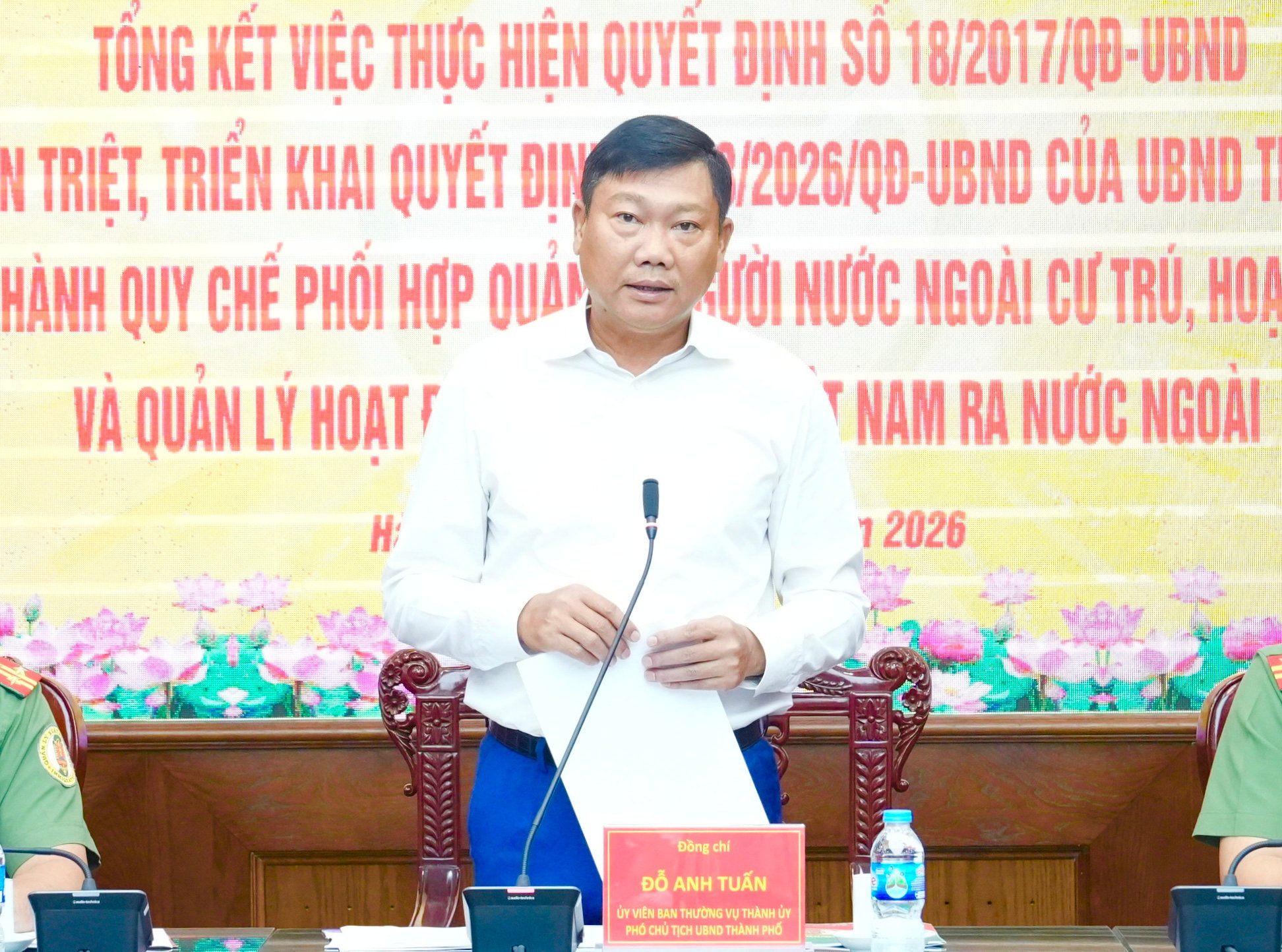 Phó Chủ tịch UBND thành phố Hà Nội Đỗ Anh Tuấn phát biểu tại hội nghị