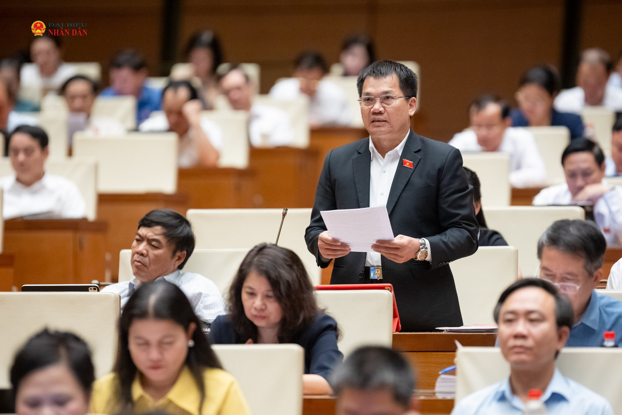 ĐBQH Dương Khắc Mai (Lâm Đồng) phát biểu