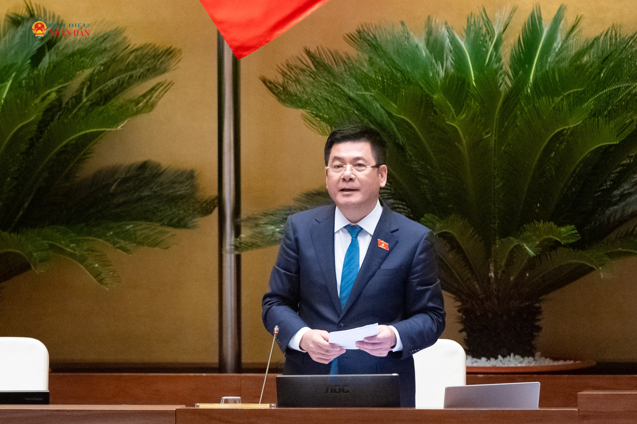 Phó Chủ tịch Quốc hội Nguyễn Hồng Diên điều hành nội dung phiên họp