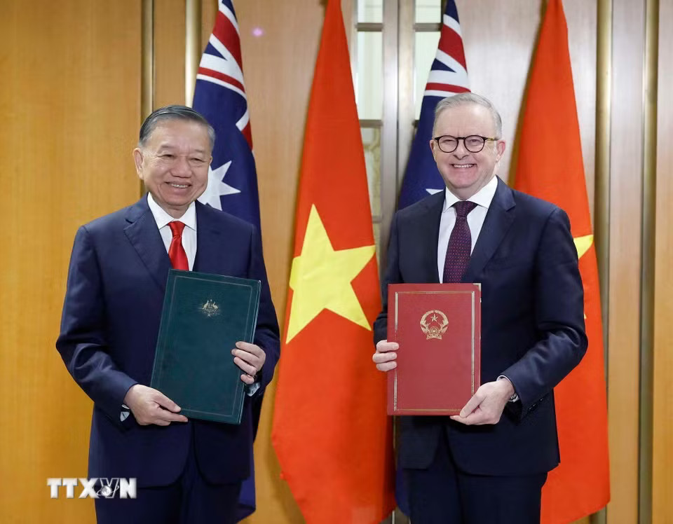 c4bdb858bf703196dc46522a-_ttxvn-tong-bi-thu-chu-tich-nuoc-to-lam-va-thu-tuong-australia-trao-tuyen-bo-chung-8946576-2.jpg.avif