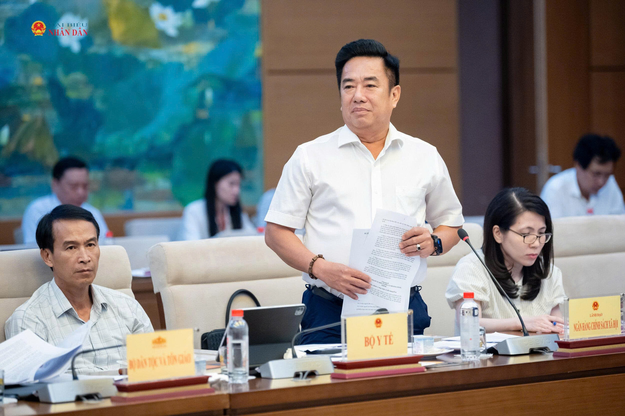 Đại diện Ngân hàng chính sách xã hội phát biểu
