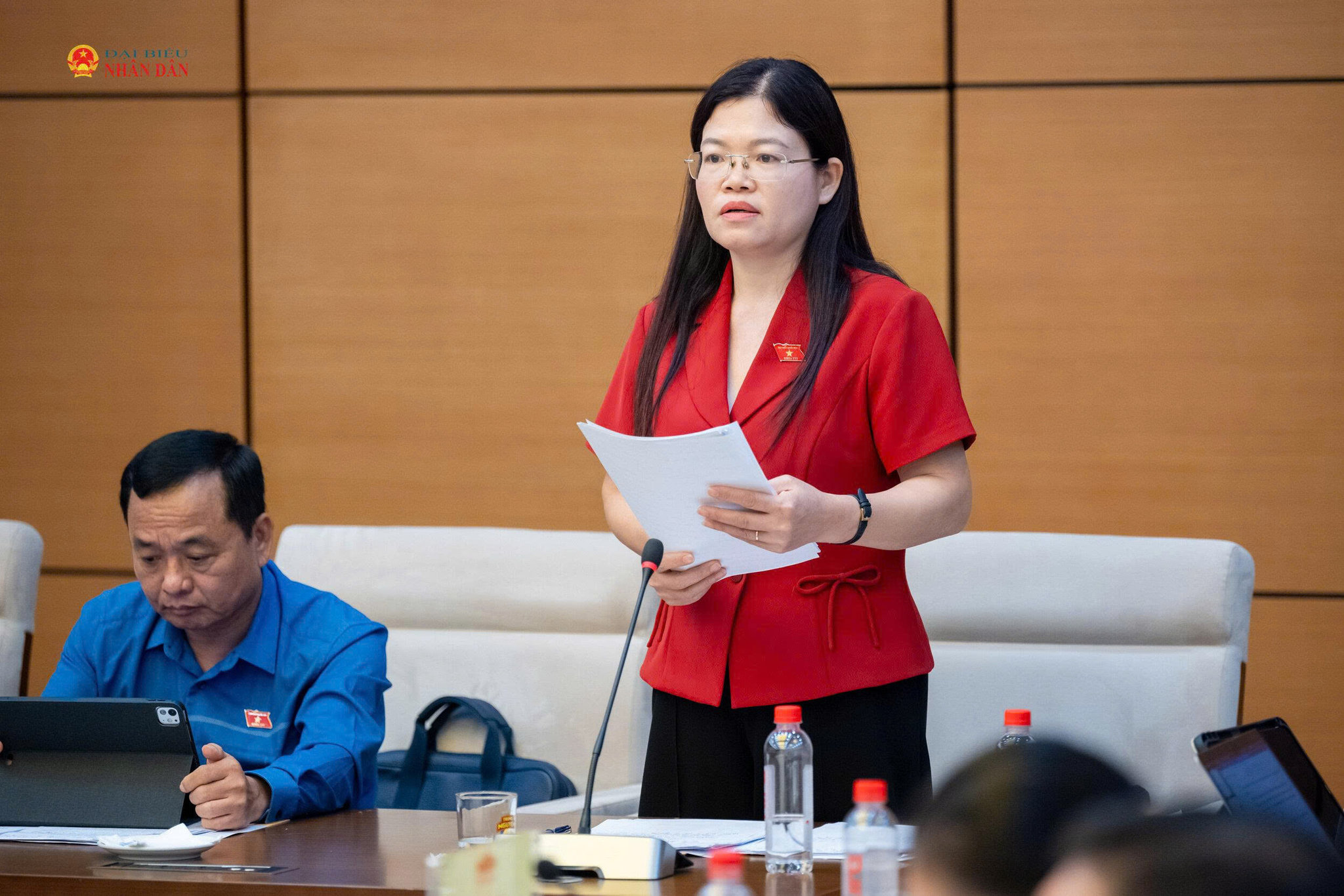 Phó trưởng Đoàn ĐBQH chuyên trách tỉnh Thanh Hóa Lương Thị Hoa phát biểu