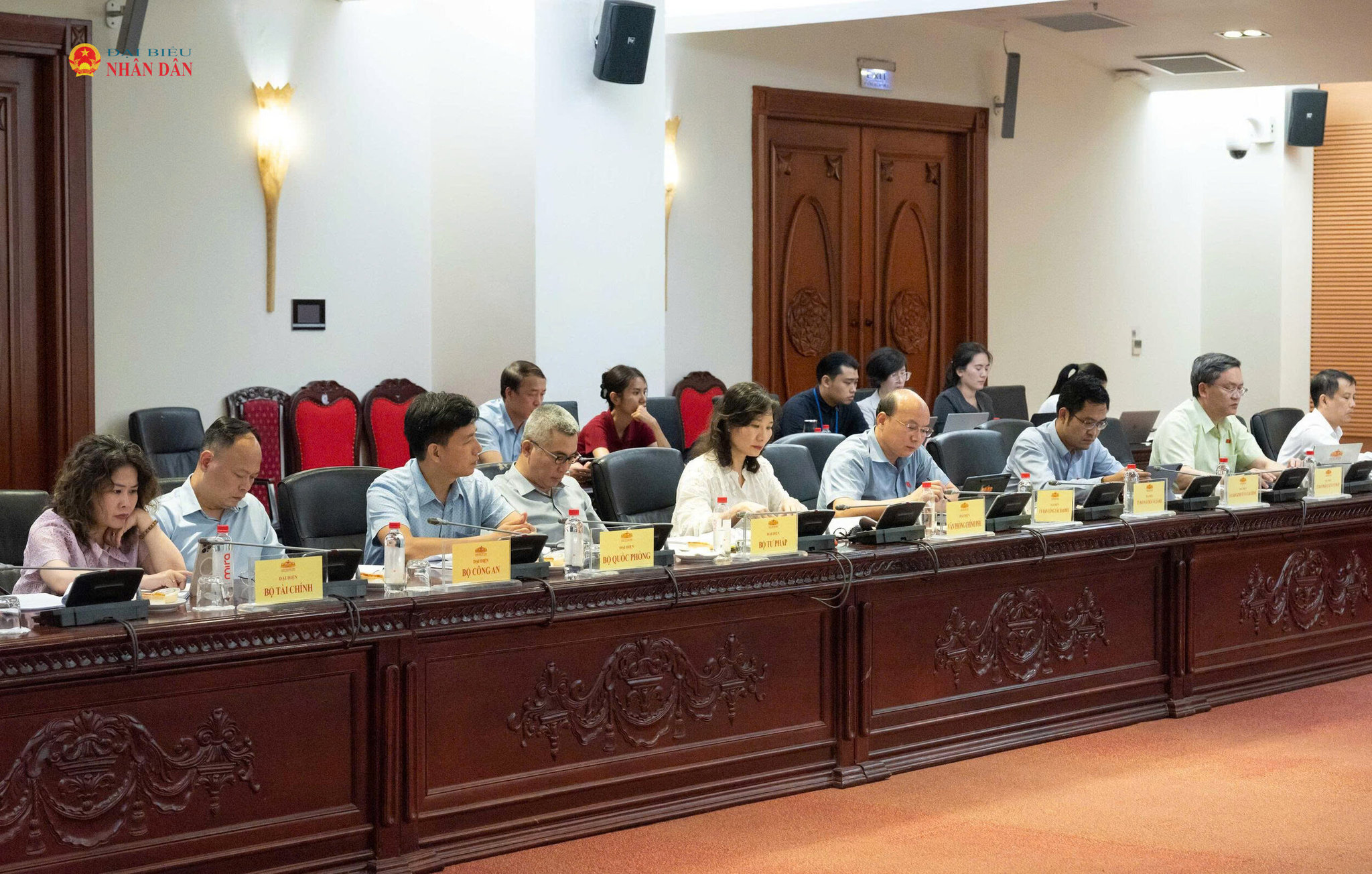 Các đại biểu tham dự Phiên họp (1)