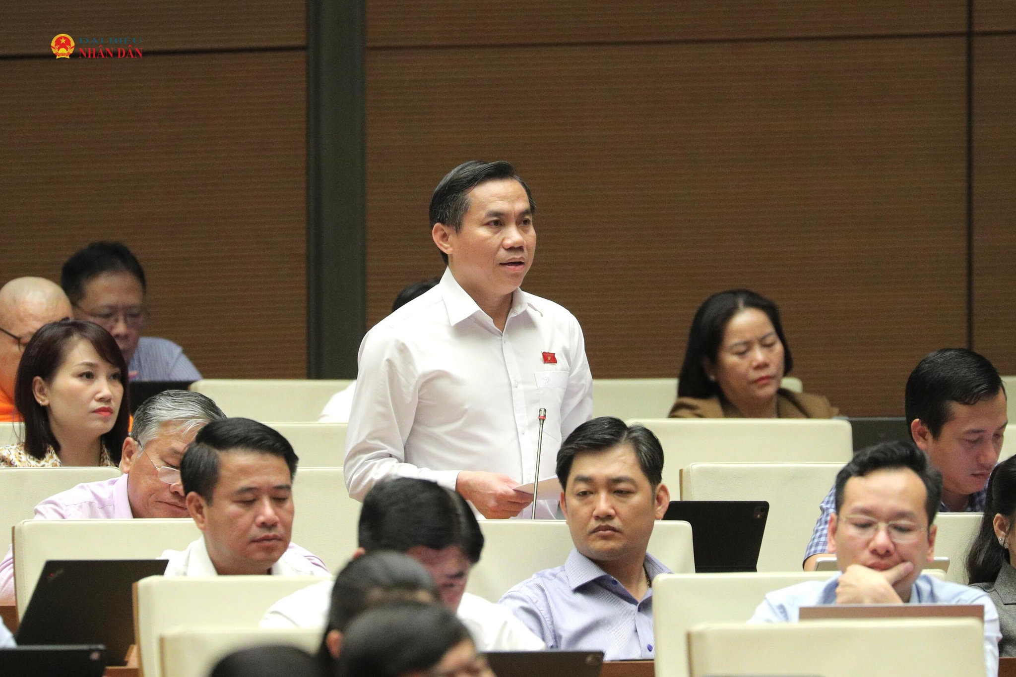 ĐBQH Lê Công Đỉnh (Tây Ninh) phát biểu