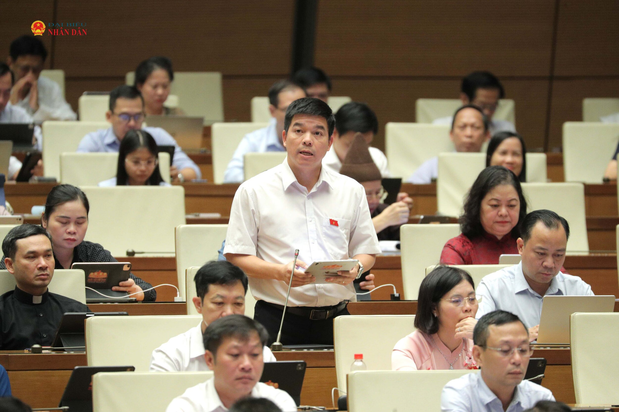 ĐBQH Nguyễn Văn Ngọc (Lâm Đồng) phát biểu