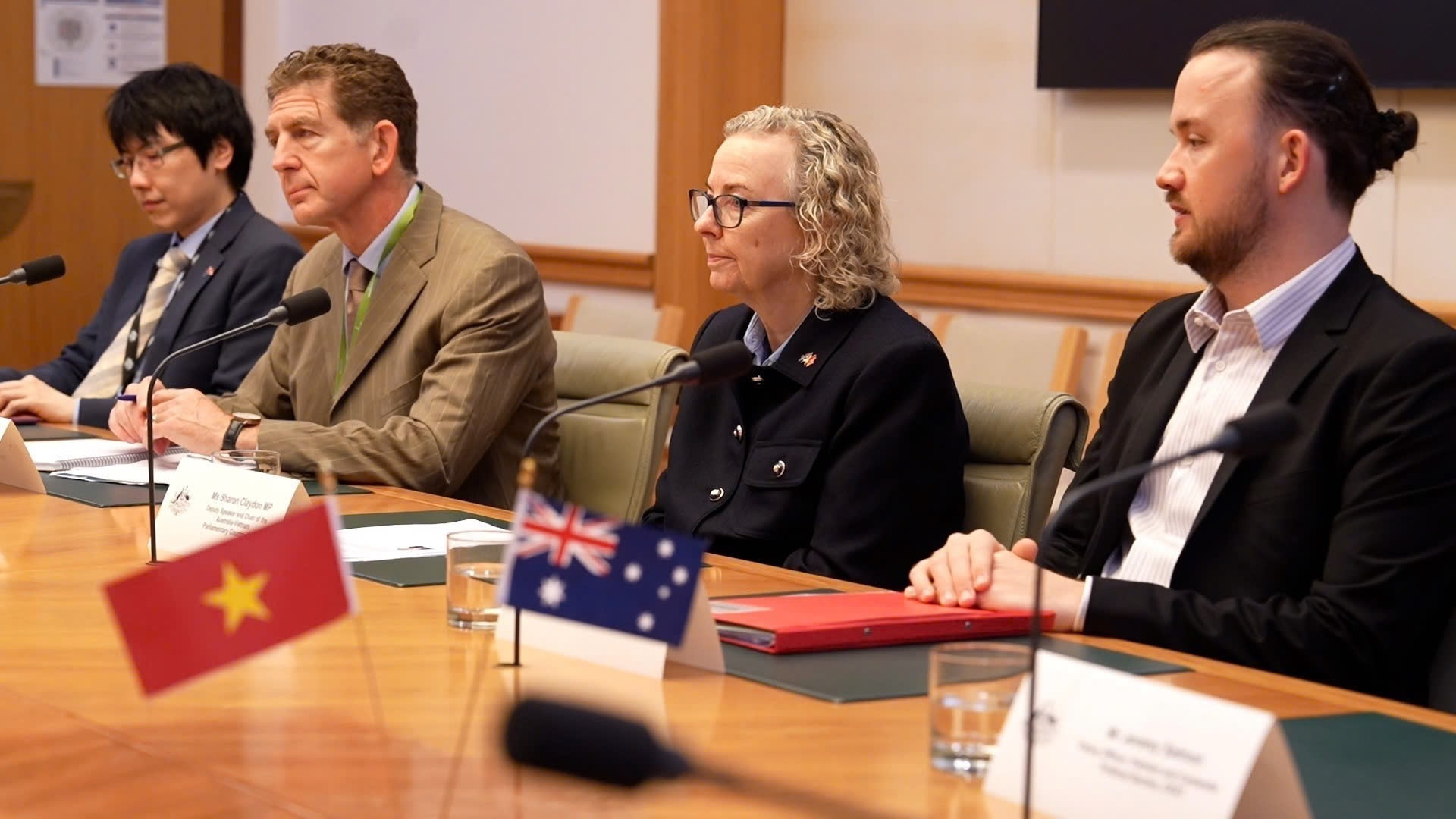 Phó Chủ tịch Hạ viện Australia Sharon Catherine Claydon phát biểu tại cuộc gặp