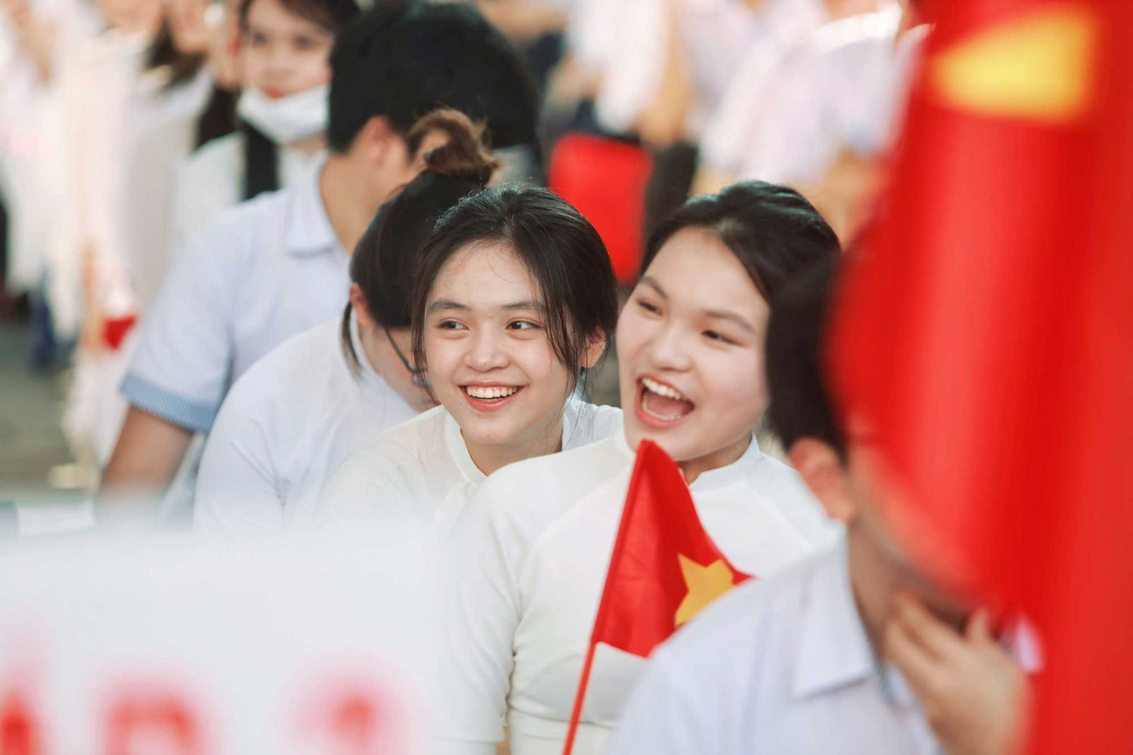 moet.gov.vn-upload-2007219-fck-ctkanh-_bong-hong-khai-giang.jpg