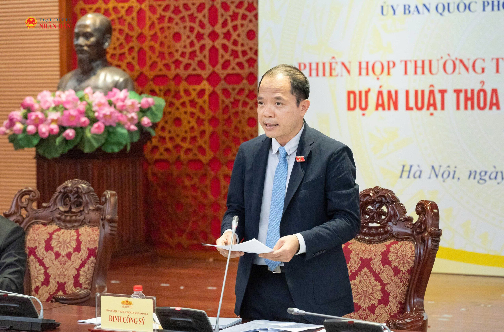 Phó Chủ nhiệm Ủy ban Quốc phòng, An ninh và Đối ngoại Đinh Công Sỹ phát biểu