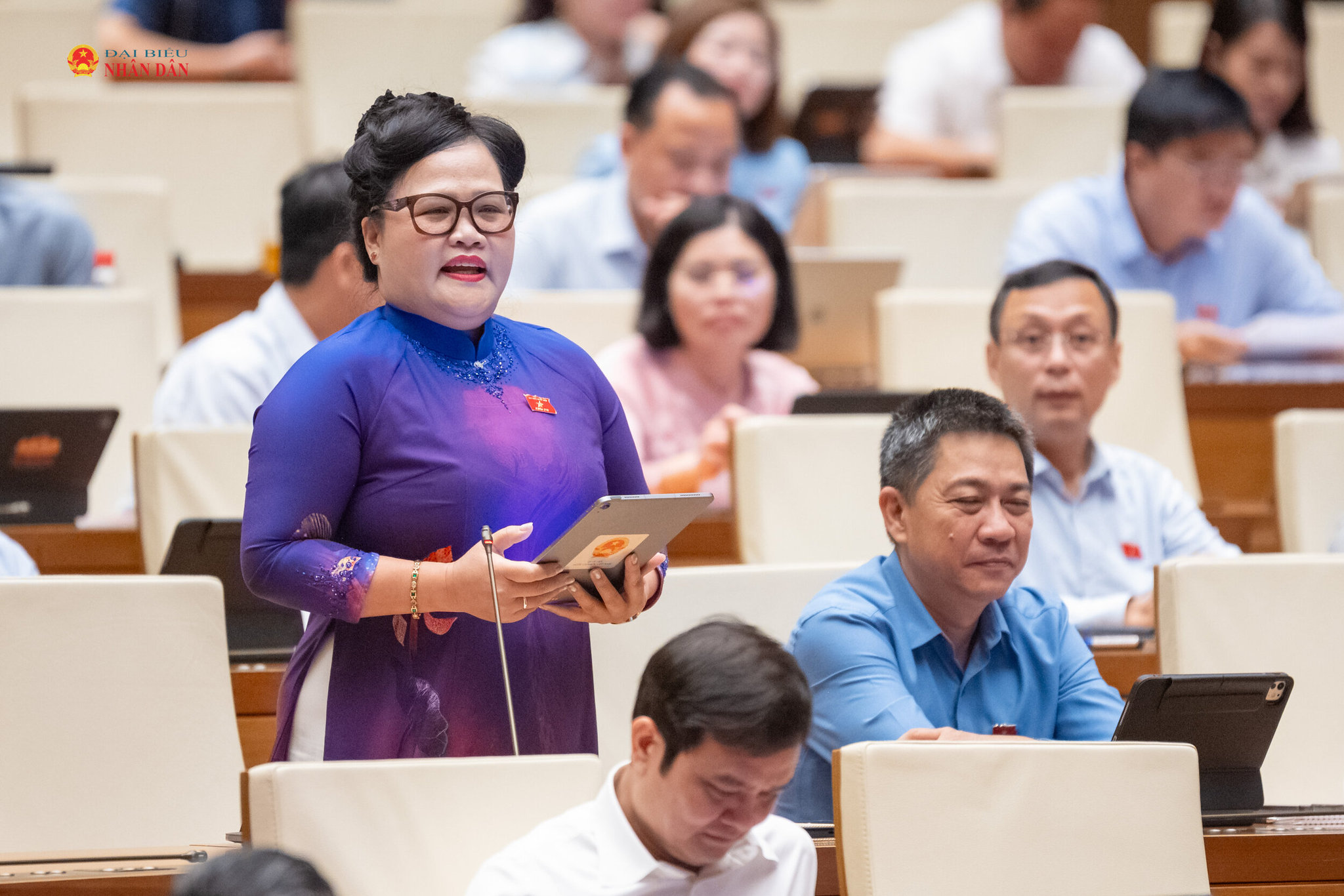 ĐBQH Nguyễn Thị Sửu (TP. Huế) phát biểu