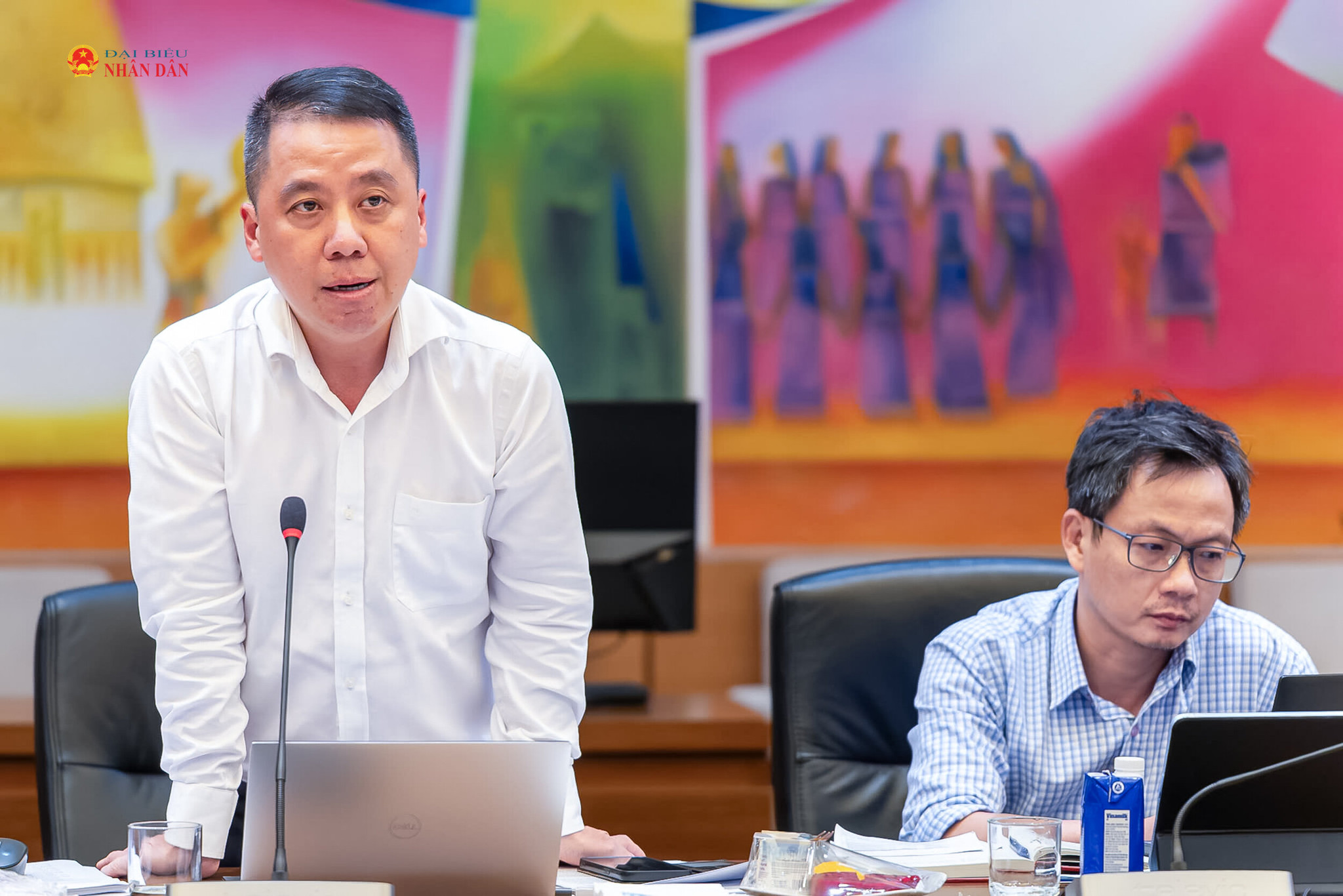 Vụ trưởng Vụ Bưu chính (Bộ Khoa học và Công nghệ) Lã Hoàng Trung phát biểu