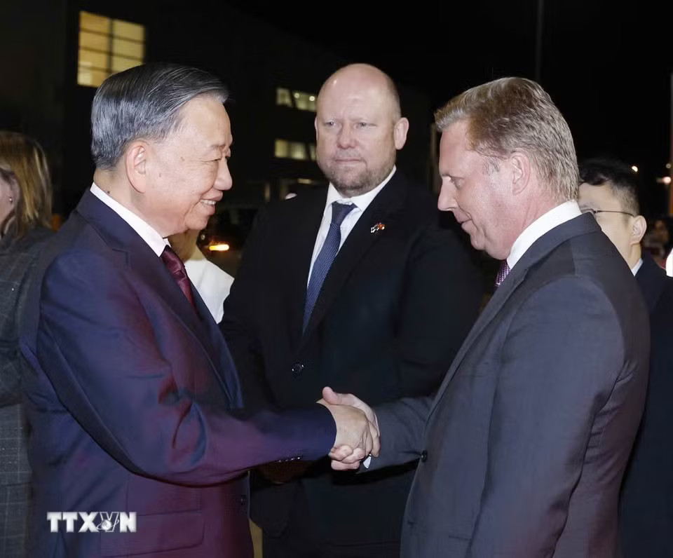 b125dae0c59abcd23ec5602474d81-_ttxvn-tong-bi-thu-chu-tich-nuoc-ket-thuc-tot-dep-chuyen-tham-new-zealand-8952574-2.jpg.avif