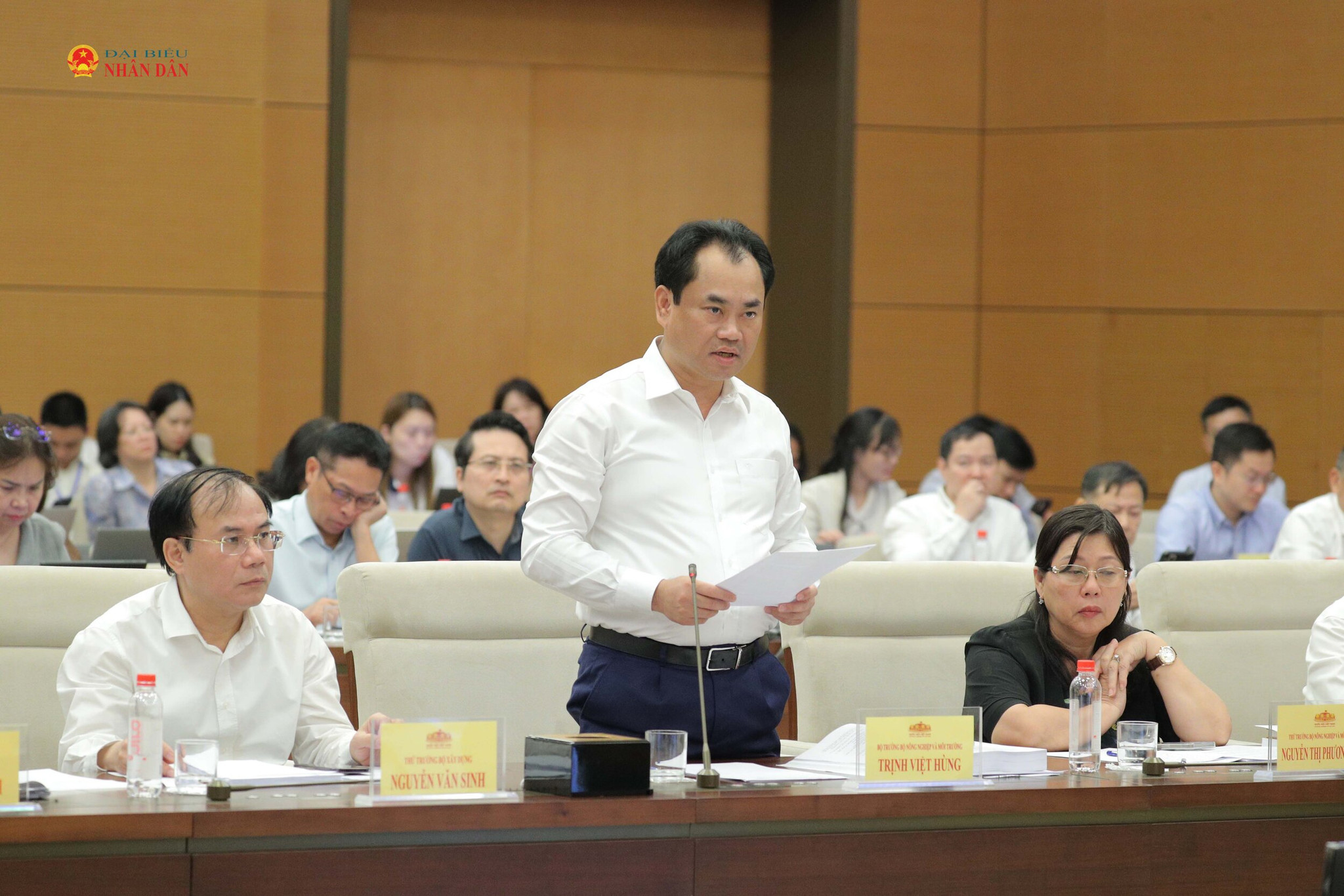 bo-truong-bo-nong-nghiep-va-moi-truong-trinh-viet-hung.jpg