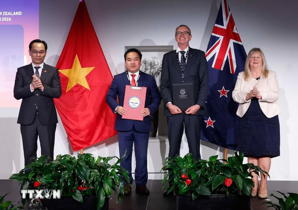 db056e898-_ttxvn-tong-bi-thu-chu-tich-nuoc-du-dien-dan-giao-duc-dai-hoc-va-giao-duc-nghe-nghiep-viet-nam-new-zealand-9.jpg.avif