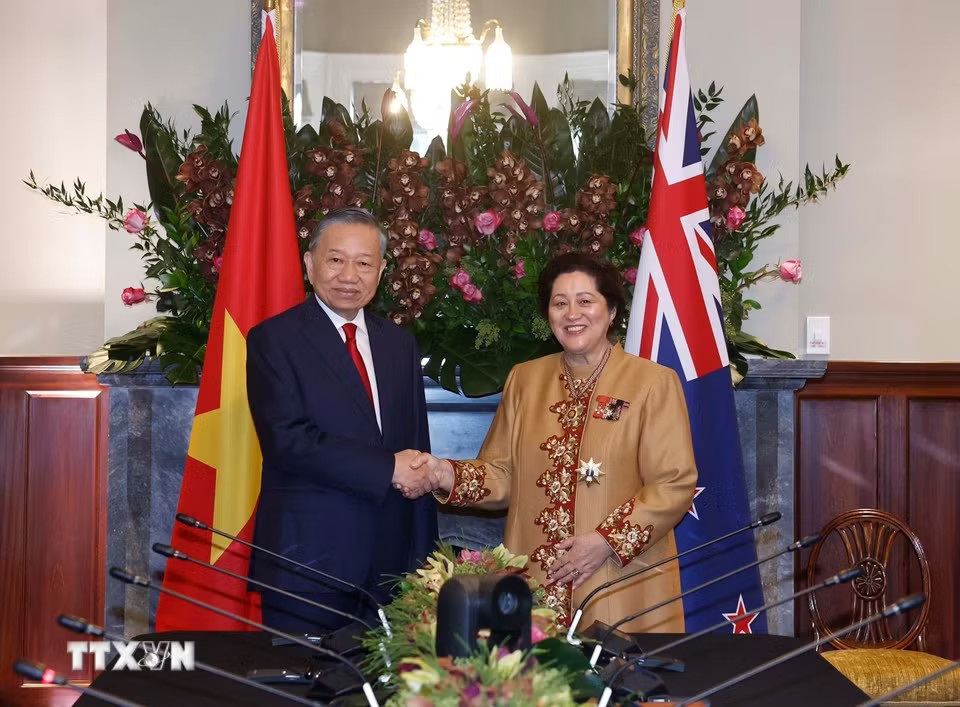 e7c36887e75e8bfb3bc46055b99bdc8802a46073a-_ttxvn-tong-bi-thu-chu-tich-nuoc-to-lam-hoi-dam-voi-toan-quyen-new-zealand-1.jpg.avif
