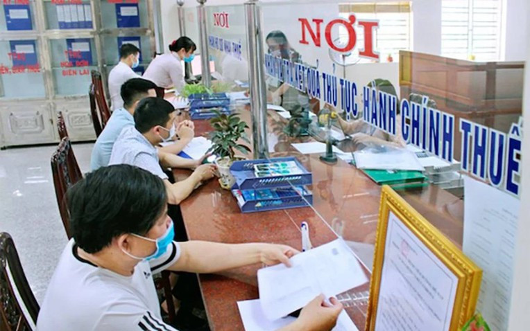 thuế 2