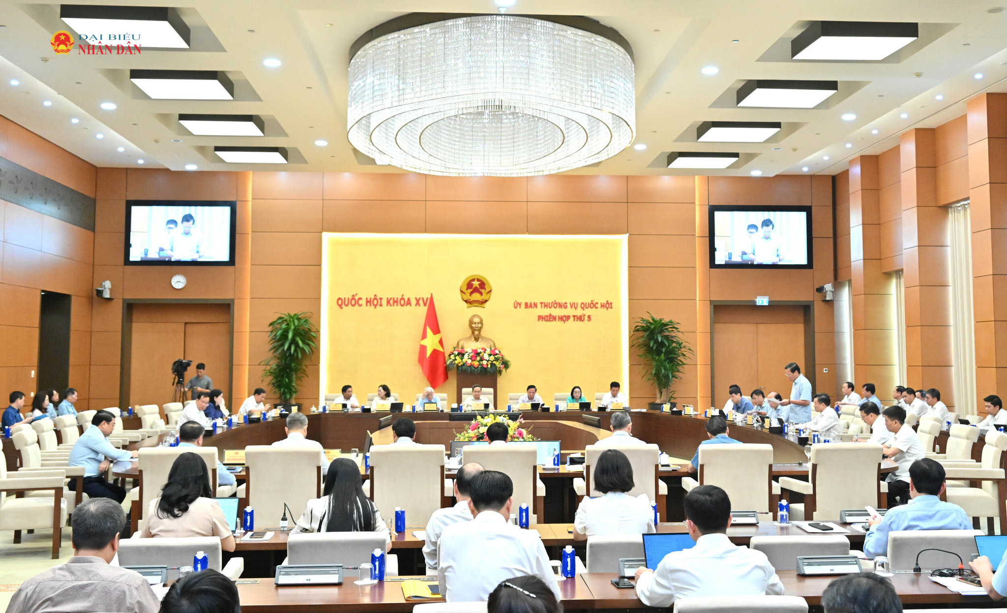 toan-canh-phien-hopvqk_0052.jpg