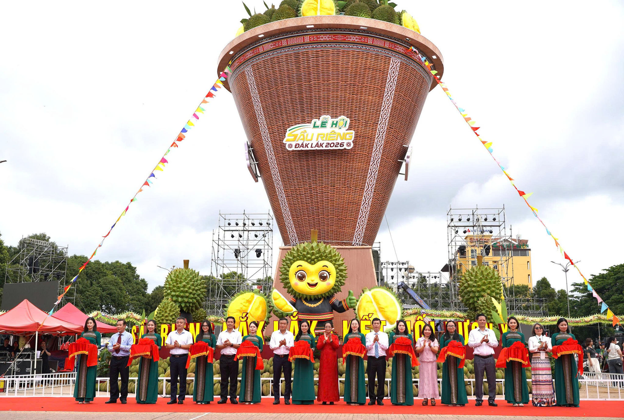 Đắk Lắk xác lập nhiều kỷ lục tại Lễ hội sầu riêng 2026