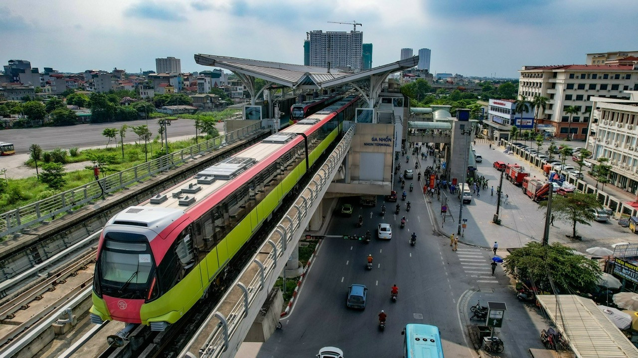 Tuyến metro Nhổn - Ga Hà Nội chính thức vận hành từ ngày 8-8-2024. Ảnh: 