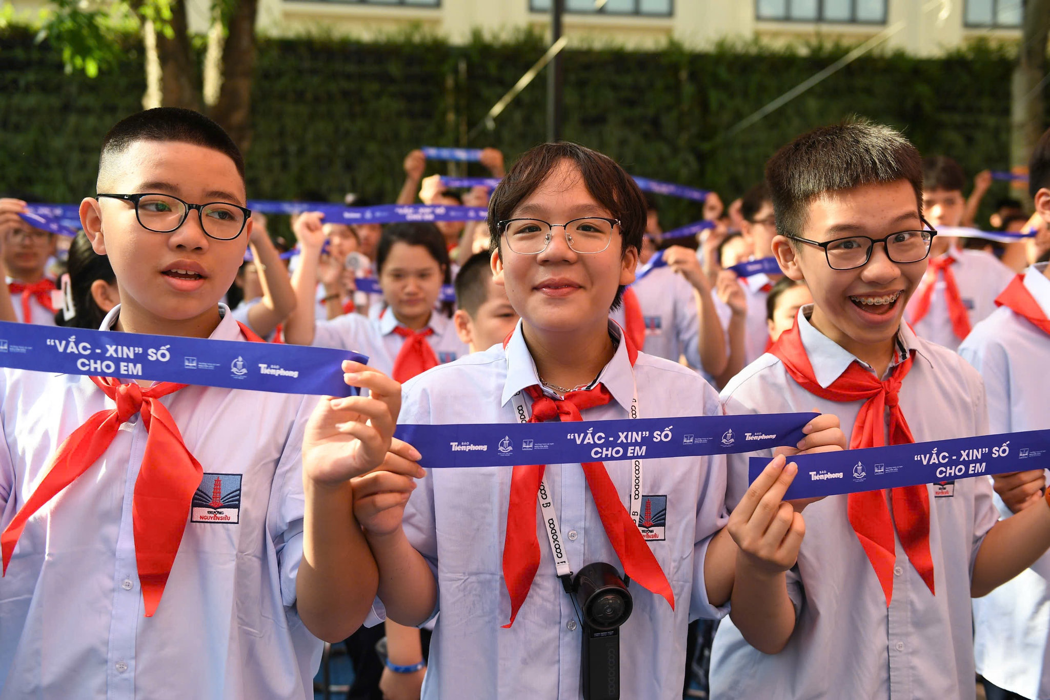 Diễn đàn “Điều em muốn nói 2026” với chủ đề “Vắc-xin số cho em” diễn ra tại Trường THCS - THPT Nguyễn Siêu