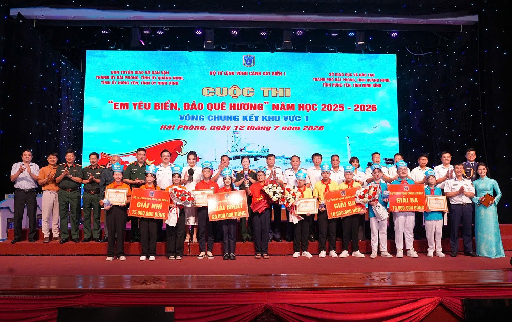 old.canhsatbien.vn-upload-files-1-hoat-dong-csb-cuoc-thi-em-yeu-bien-dao-nam-2026-thang-7-vung-1-_10.-luu-niem.jpg