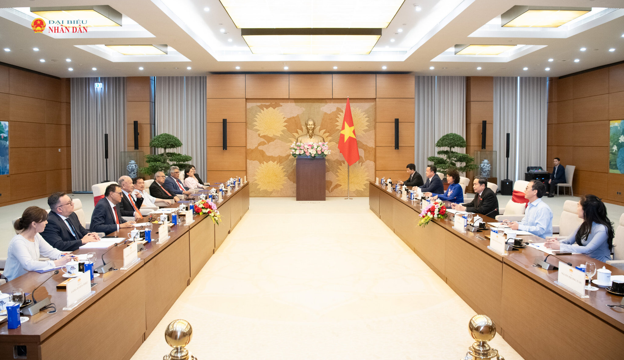 Quang cảnh cuộc tiếp