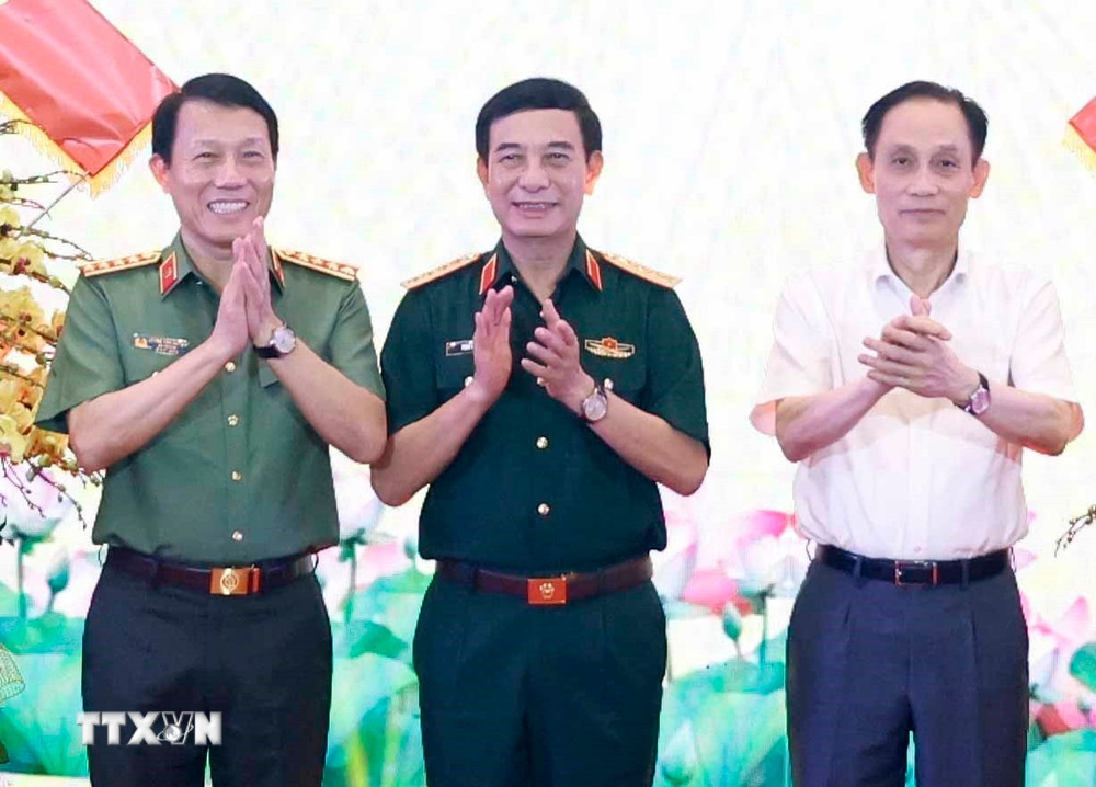 wm-nt2sb_ncziddyx5eqim76-_ttxvn-tong-bi-thu-chu-tich-nuoc-to-lam-du-buoi-gap-mat-81-nam-ngay-truyen-thong-cong-an-nhan-dan-5.jpg