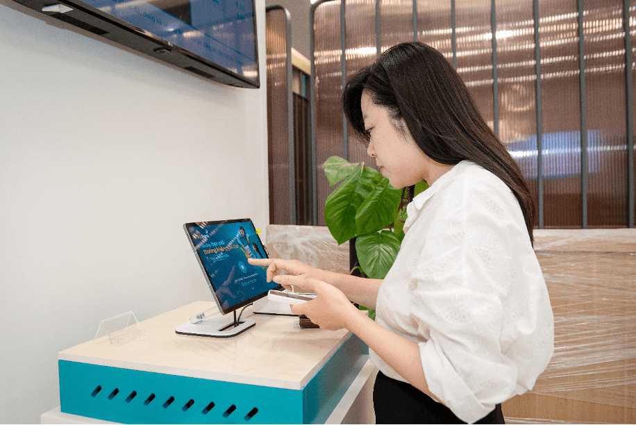 Ảnh chụp Màn hình 2026-08-18 lúc 14.17.36