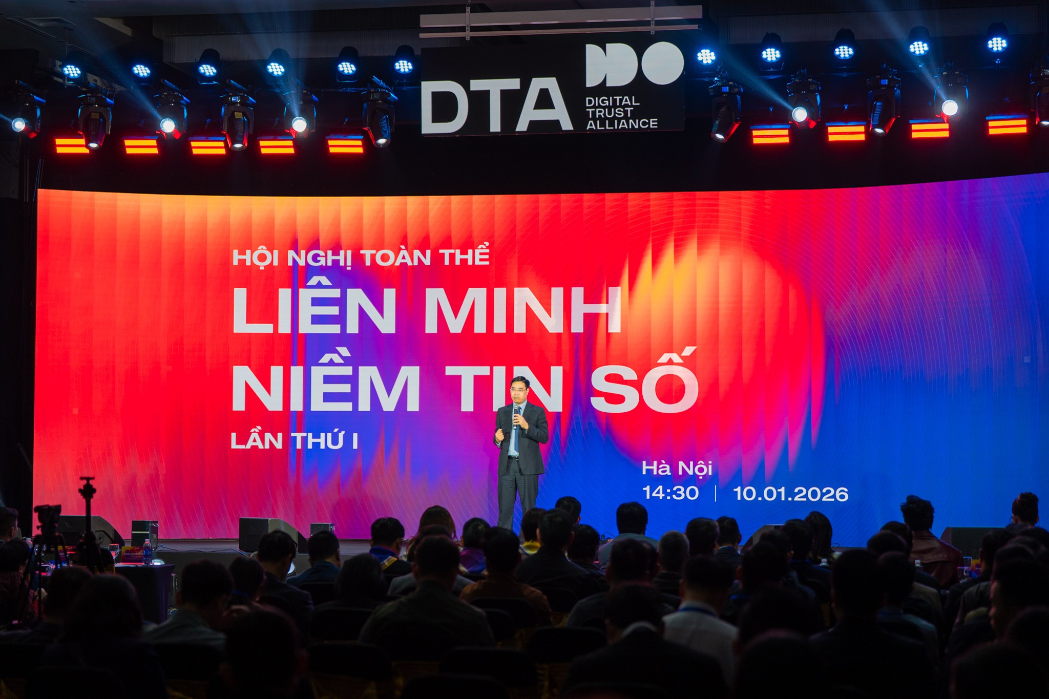 hth02490.jpg