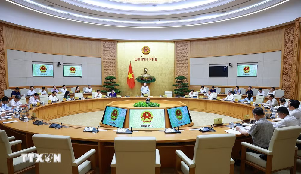 Thủ tướng Lê Minh Hưng chủ trì Phiên họp Chính phủ chuyên đề về xây dựng pháp luật tháng 8 năm 2026. (Ảnh: Dương Giang/TTXVN) ttxvn-thu-tuong-chu-tri-phien-hop-chinh-phu-chuyen-de-ve-xay-dung-phap-luat-thang-8-nam-2026-18-3.jpg
