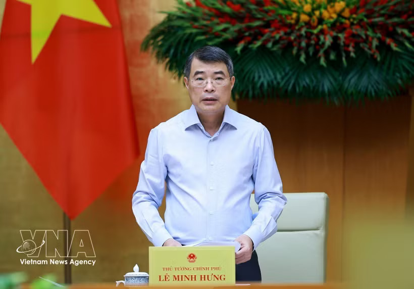 Prime Minister Le Minh Hung speaks at the Government's August law-building session on August 18. (Photo: VNA)
