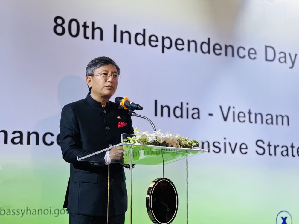 Indian Ambassador to Vietnam Tshering W. Sherpa speaks at the event. (Photo: VNA) vnanetindia.jpg