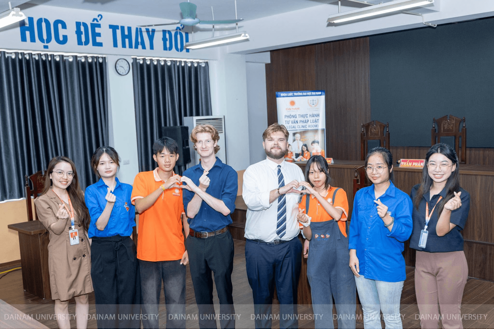 Sinh viên Mỹ chọn Trường Đại học Đại Nam để thực tập, trải nghiệm các học kỳ quốc tế. Ảnh DNU