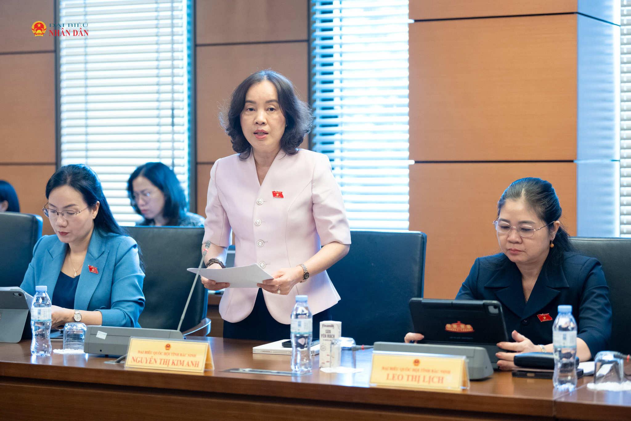 ĐBQH Nguyễn Thị Kim Anh (Bắc Ninh) phát biểu