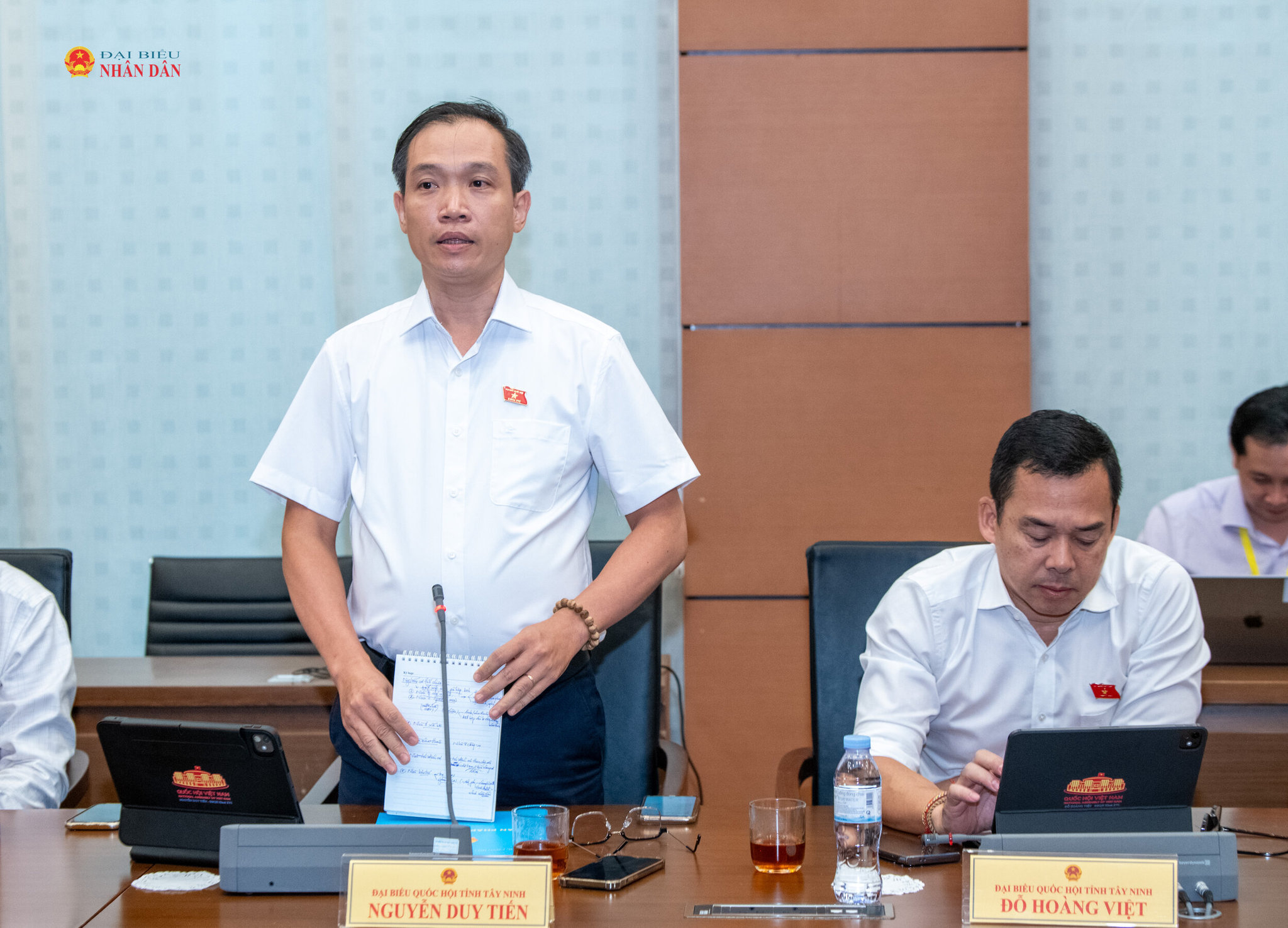 ĐBQH Nguyễn Duy Tiến (Tây Ninh) phát biểu thảo luận Tổ 3.1