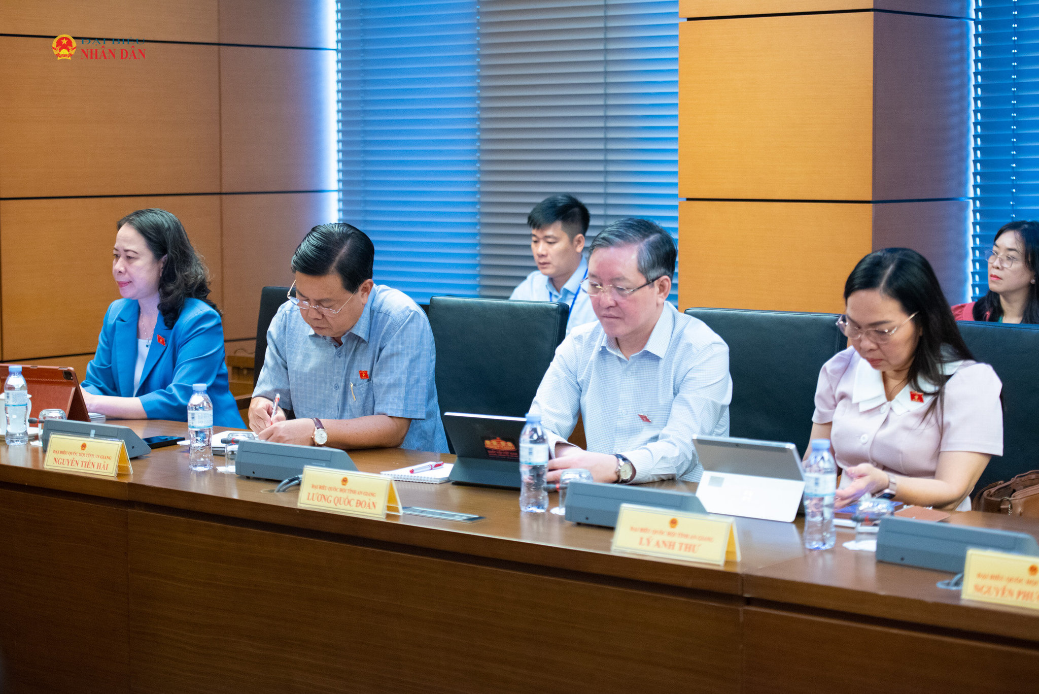 Đoàn ĐBQH An Giang tham dự phiên họp Tổ 13