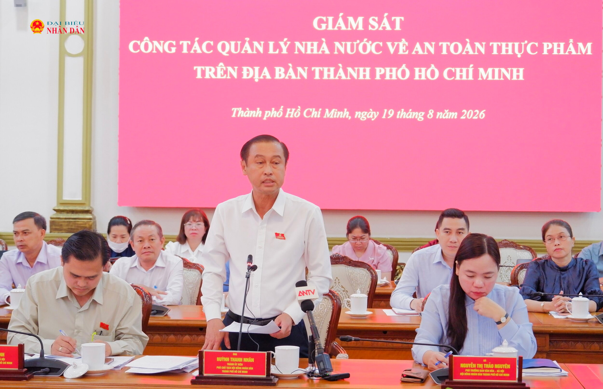 Phó Chủ tịch HĐND TP. Hồ Chí Minh Huỳnh Thanh Nhân phát biểu. Ảnh: Hoa Lê