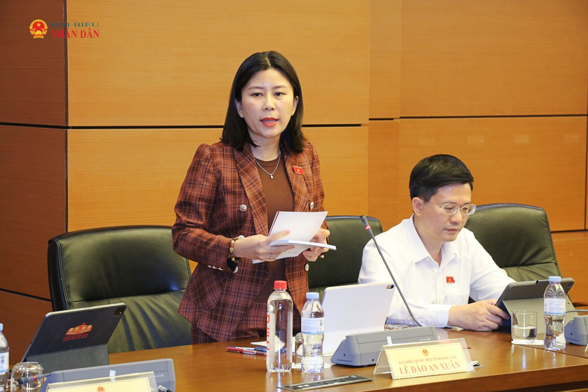 ĐBQH Lê Đào An Xuân (Đắk Lắk) phát biểu. Ảnh: Đắc Trường