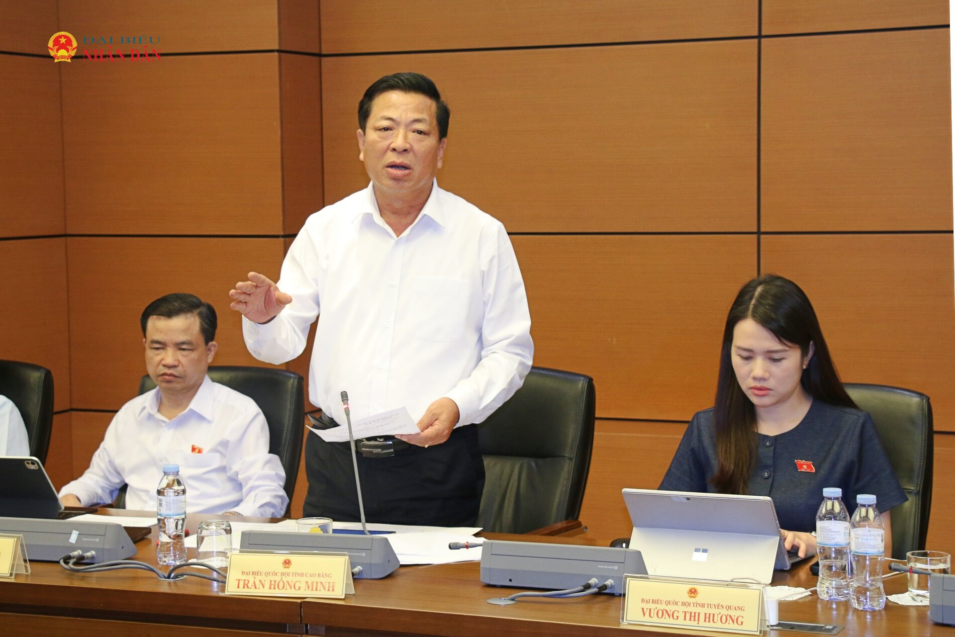 ĐBQH Trần Hồng Minh (Cao Bằng) phát biểu. Ảnh: Đắc Trường