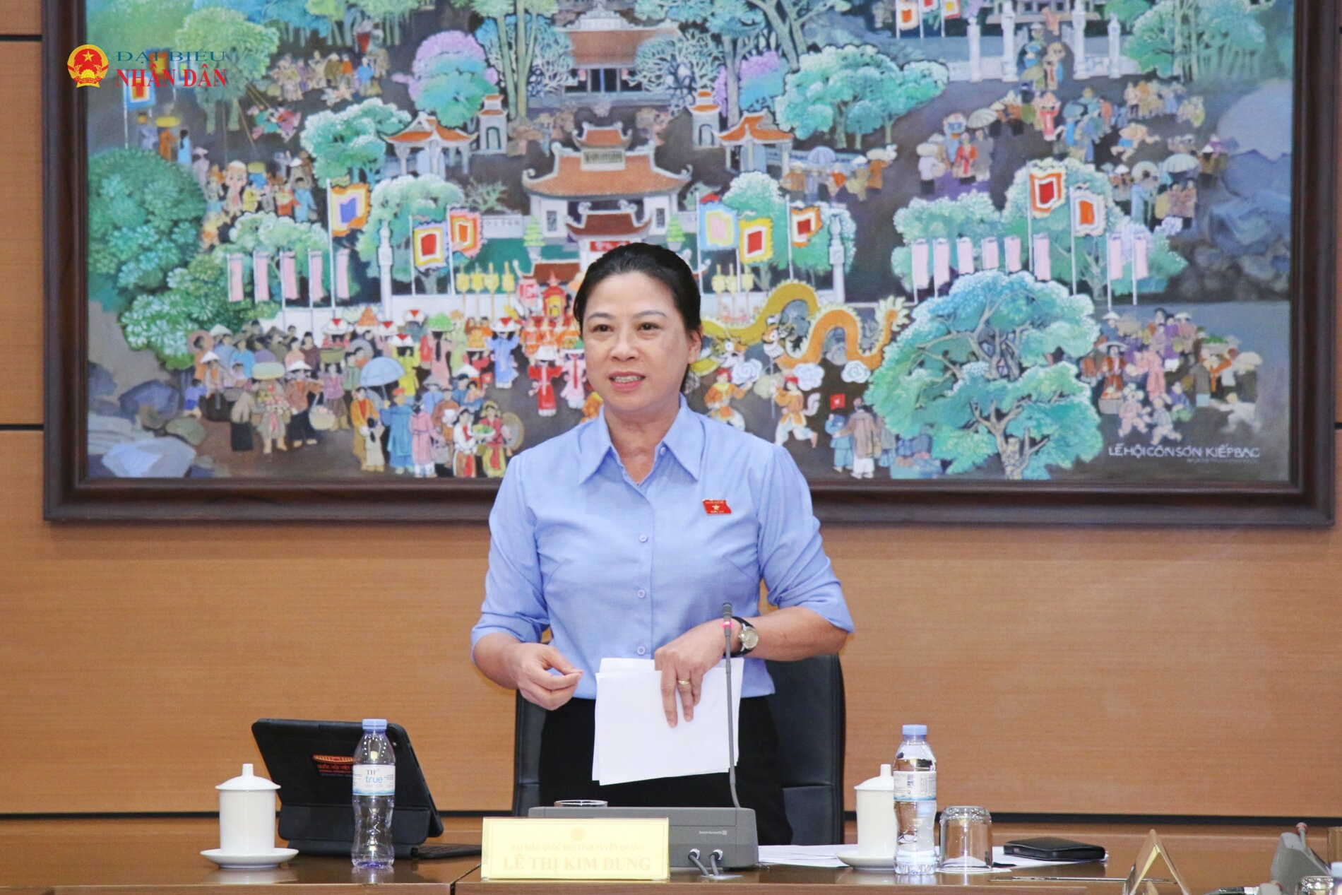 ĐBQH Lê Thị Kim Dung (Tuyên Quang) phát biểu. Ảnh: Đắc Trường