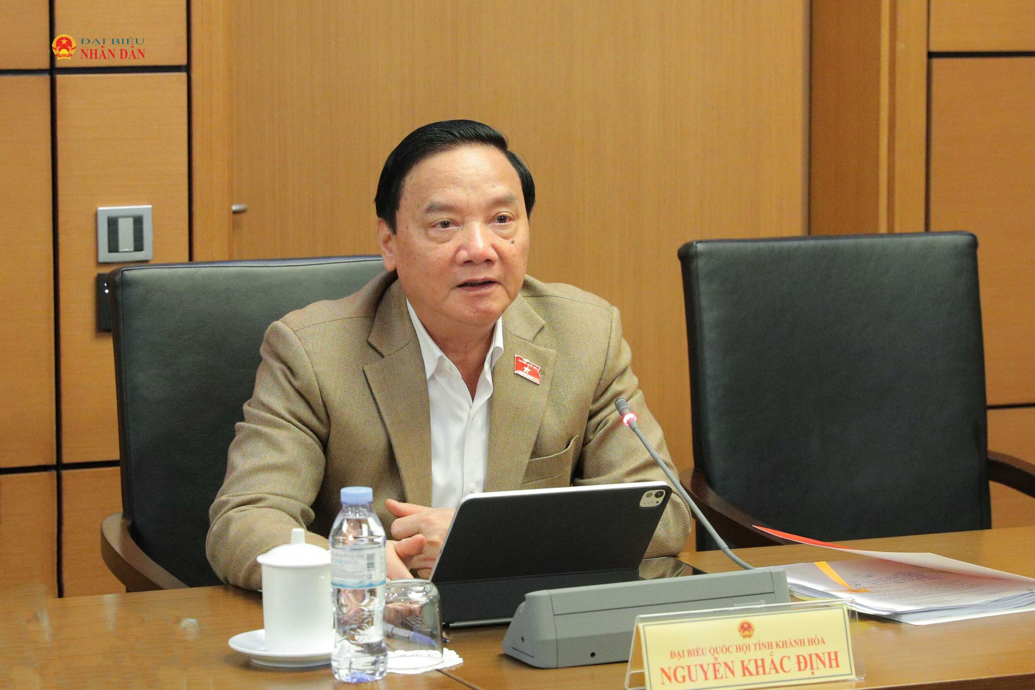 to-4-khanh-hoa-hue-lao-cai-pho-chu-tich-quoc-hoi-nguyen-khac-dinh-khanh-hoa-phat-bieu.jpg