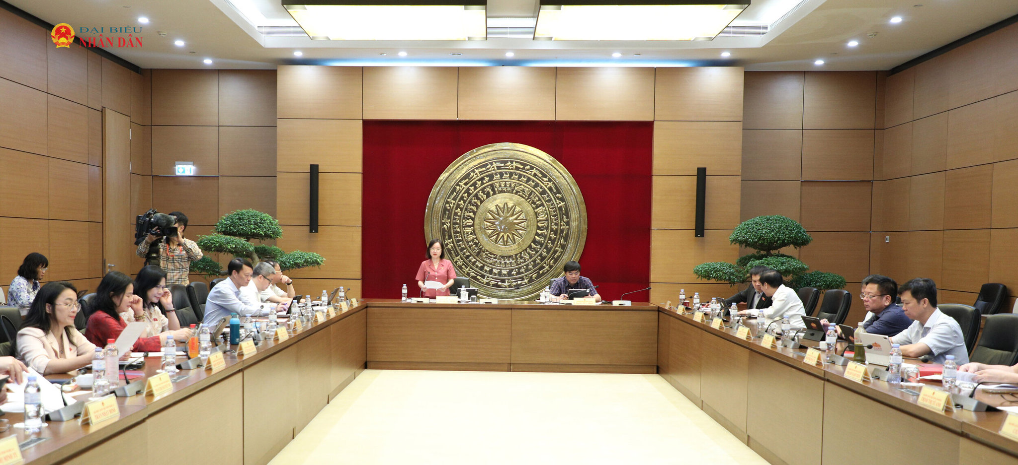 toan-canh-to-7-gom-doan-dbqh-cac-tinh-nghe-an-lam-dong-tien-hanh-thao-luan-tai-to.jpg