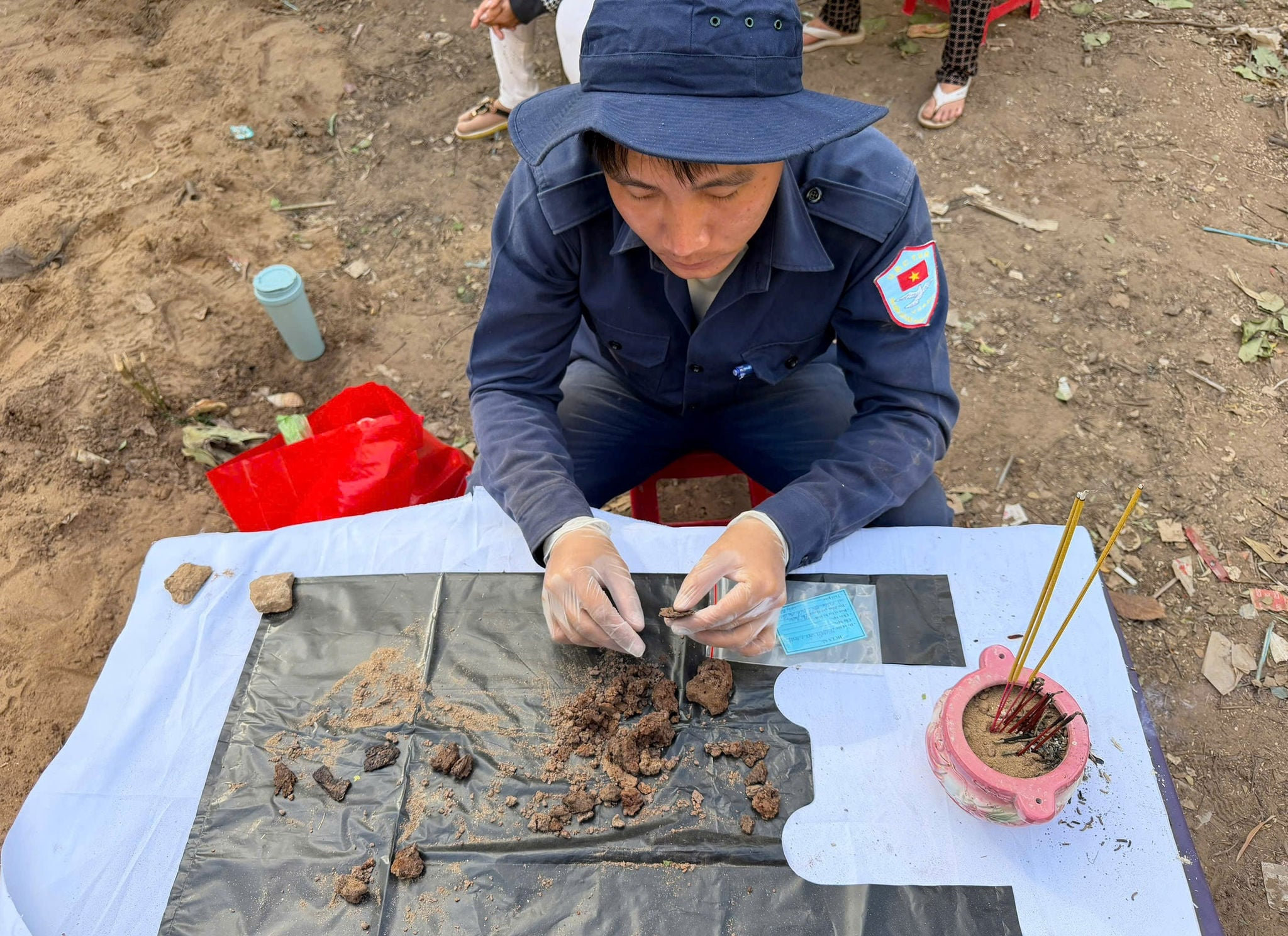 vstatic.vietnam.vn-vietnam-resource-image-2026-08-16-_1786851590167_hai-cot.jpeg