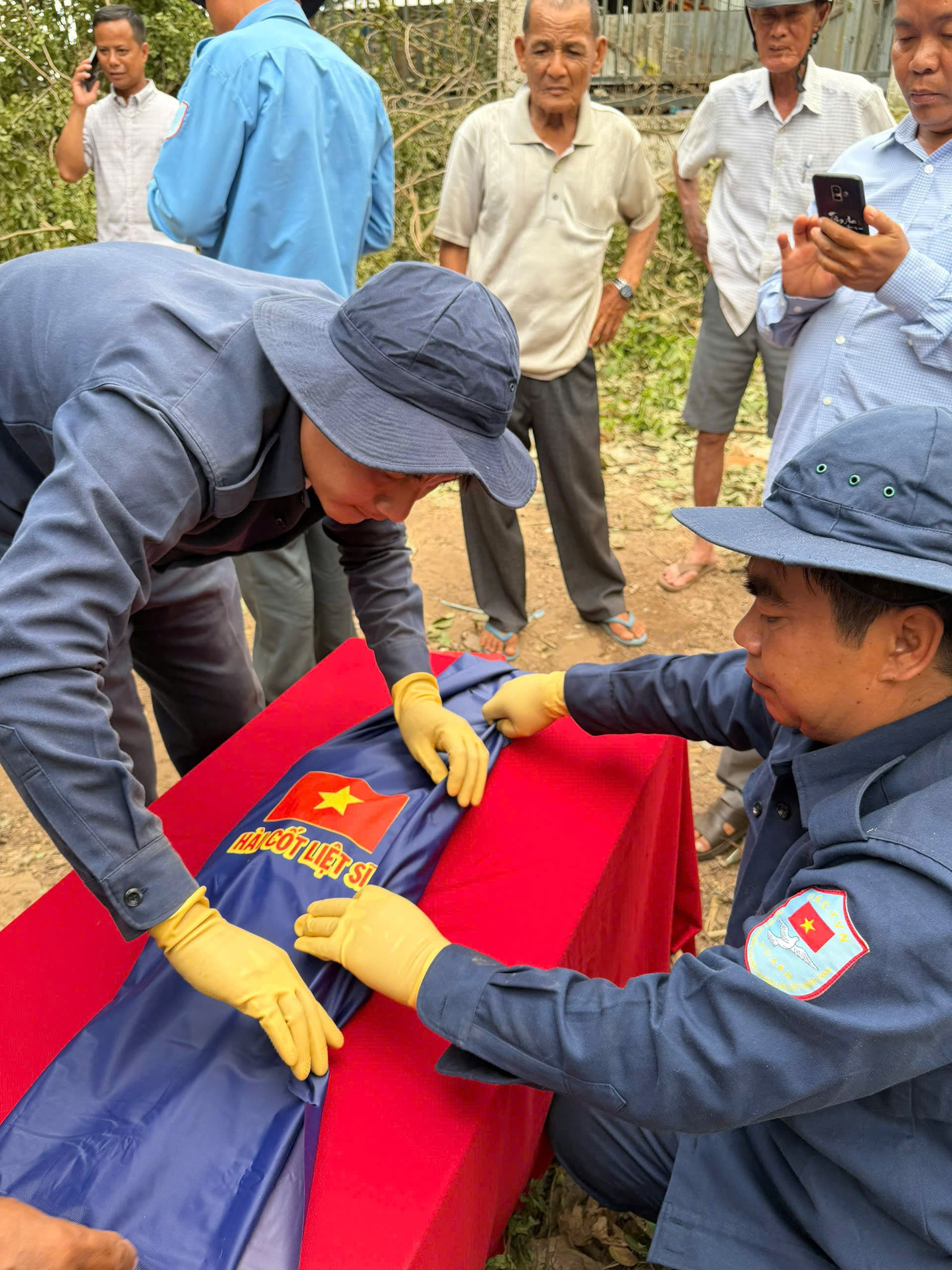 vstatic.vietnam.vn-vietnam-resource-image-2026-08-16-_1786851592982_hai-cot-liet-si.jpeg