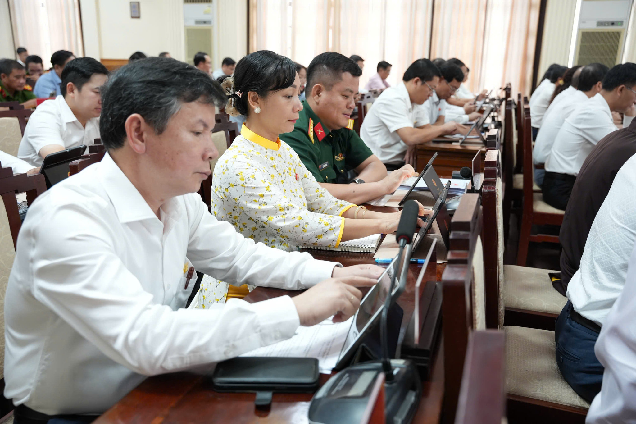 Các đại biểu tham dự kỳ họp