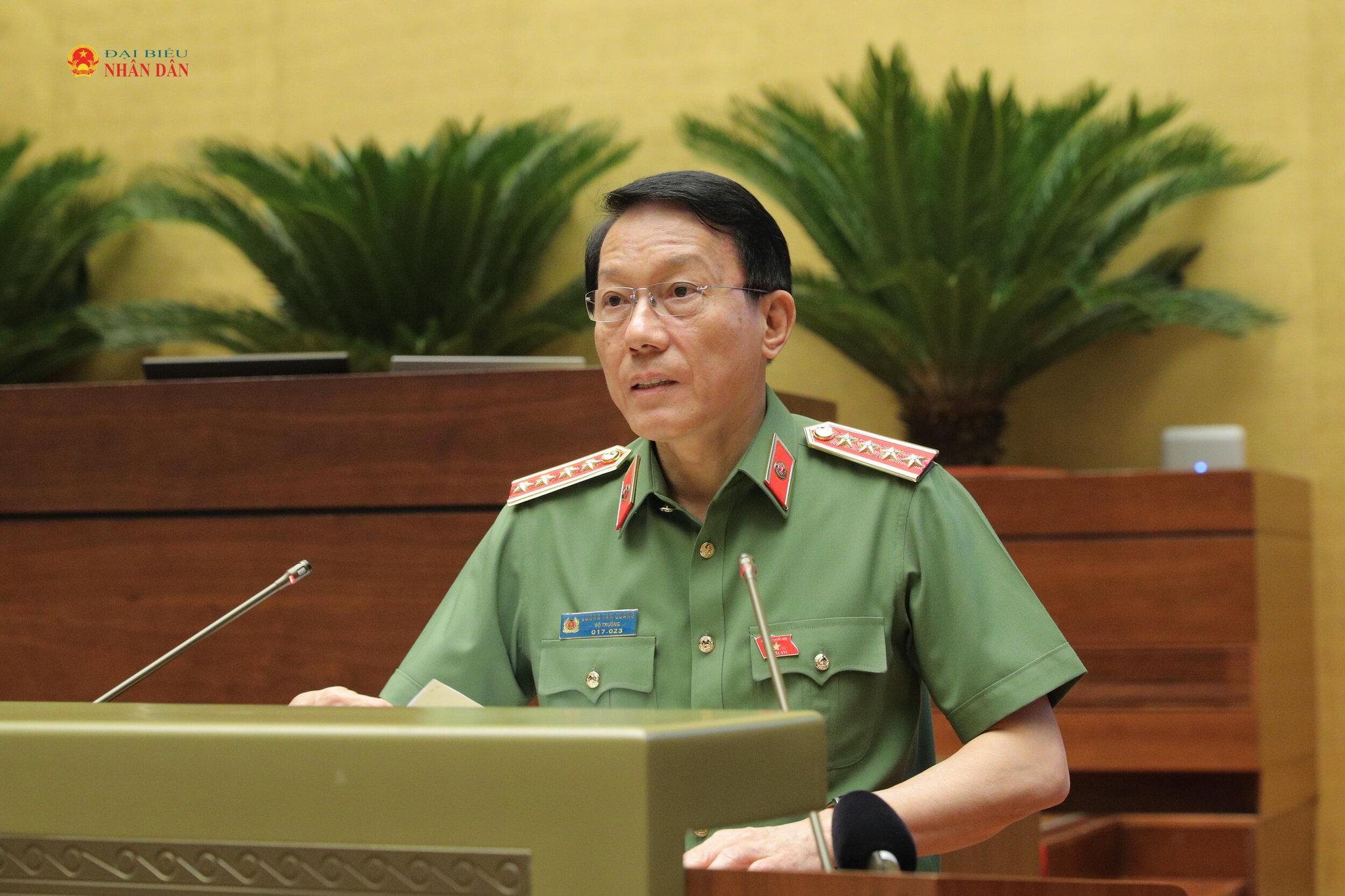 bo-truong-bo-cong-an-luong-tam-quang.jpg
