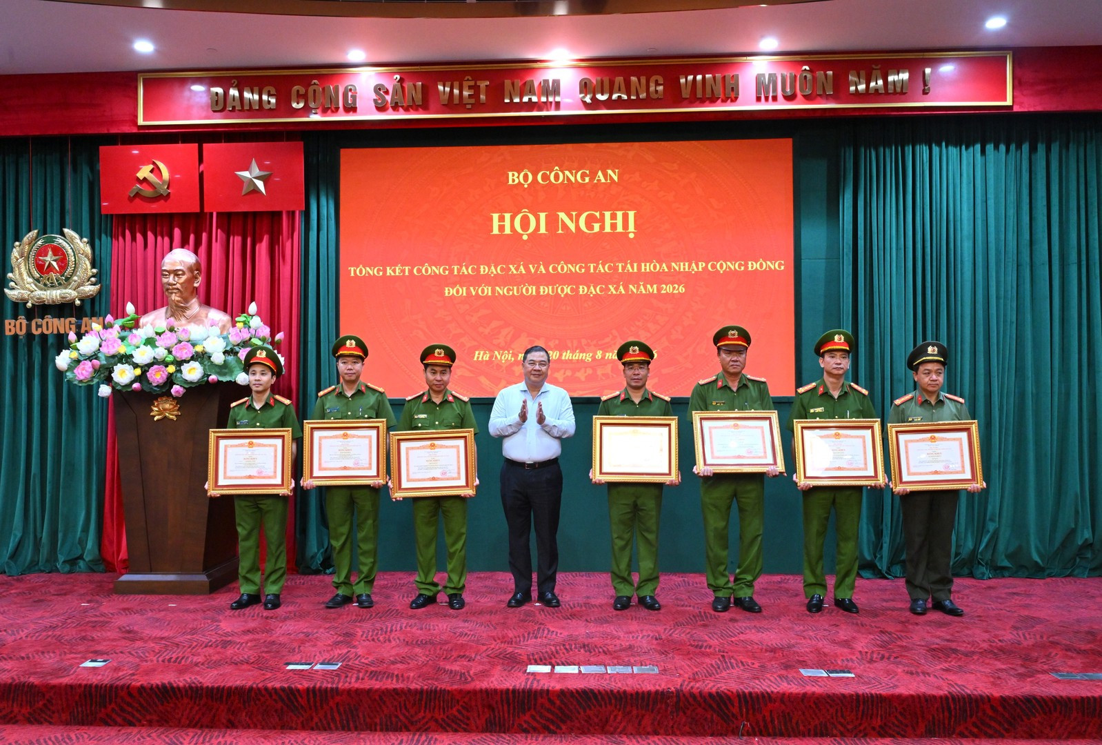 bocongan.gov.vn-media-bca-media-_library-20260820123918-2529c055-1247-4248-bd2a-4eb45ee08f3e-tdt-9305.jpg