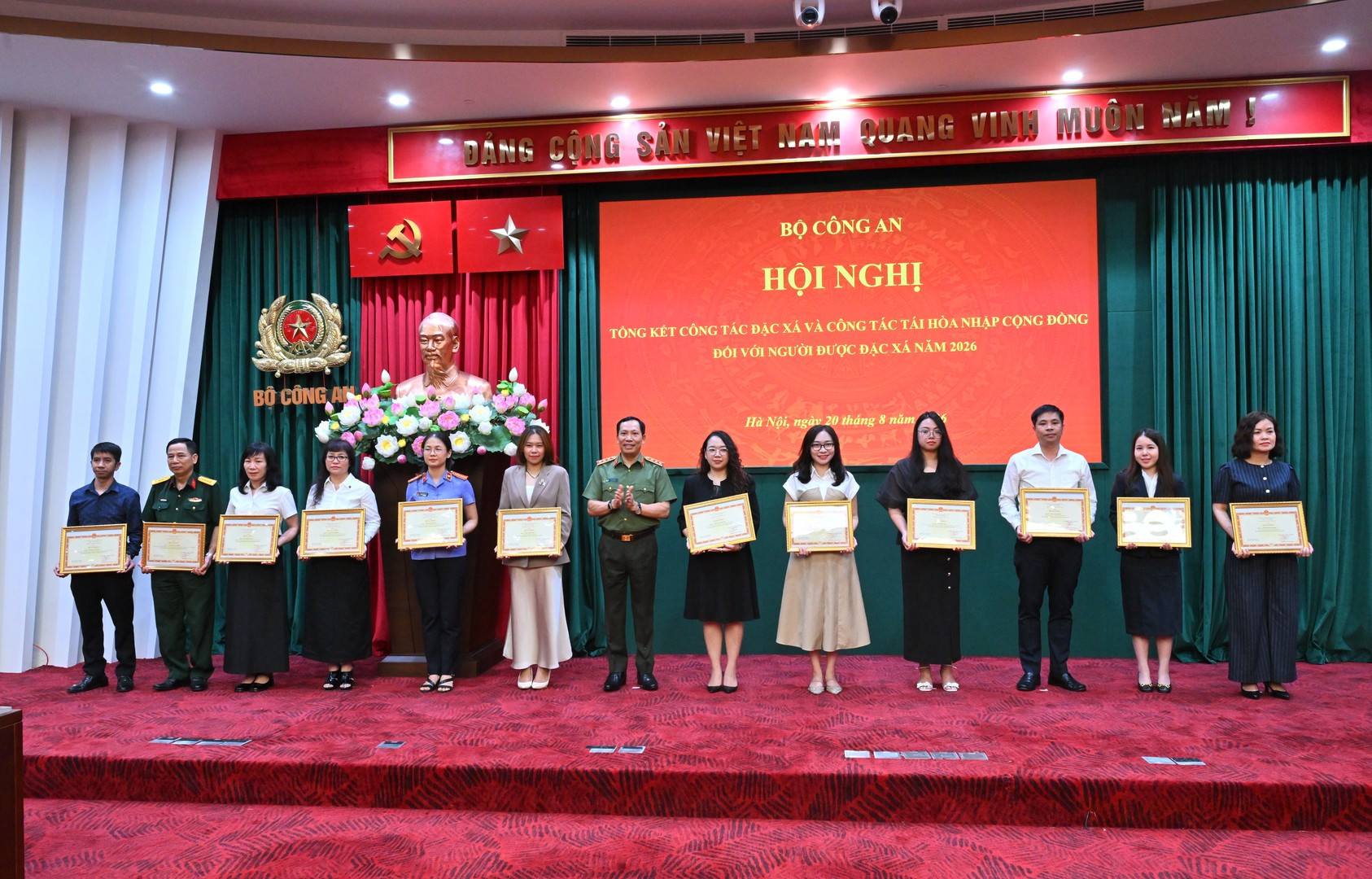 bocongan.gov.vn-media-bca-media-_library-20260820124129-19845c8c-592f-4c72-97c7-8ef8dee0c6a9-tdt-9311.jpg