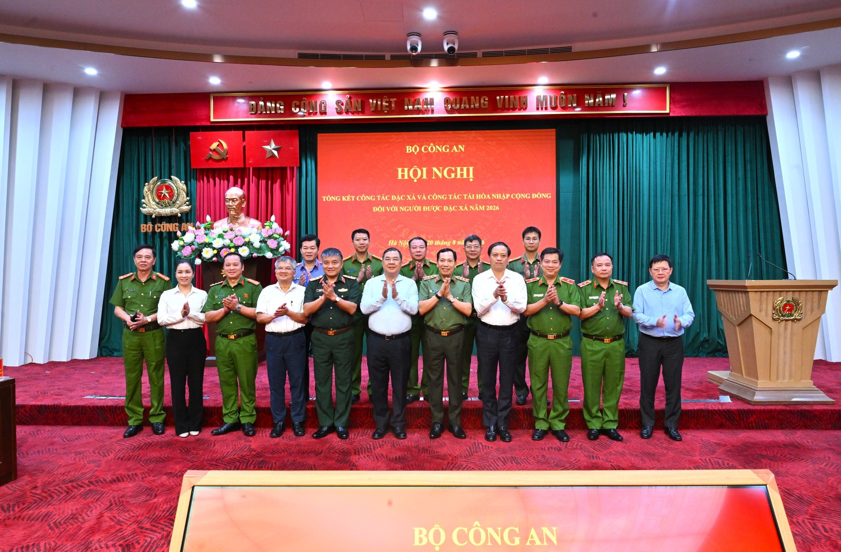 bocongan.gov.vn-media-bca-media-_library-20260820125116-f8ca7d36-39a6-4ff3-8ce3-6a19b9c25317-tdt-9512.jpg